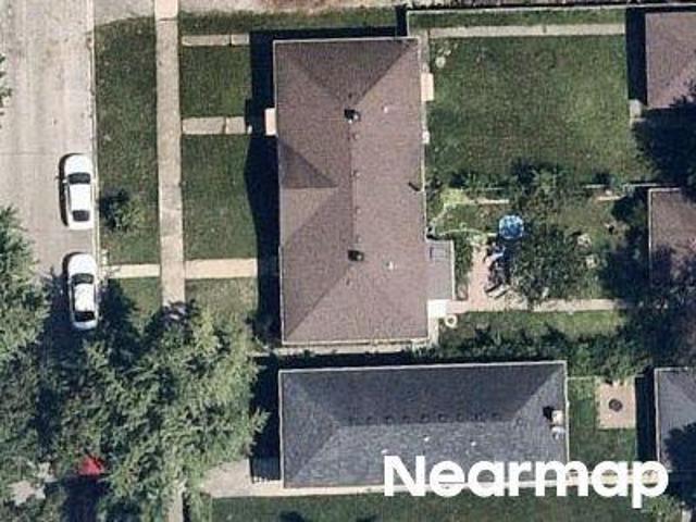 Townhouse for sale in Brookfield