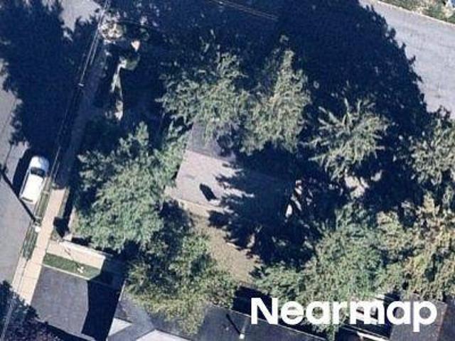 House for sale in Teaneck, New Jersey