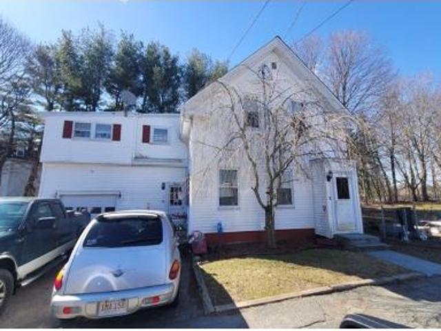 House for sale in Holbrook