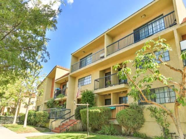 Apartment for rent in Glendale, California