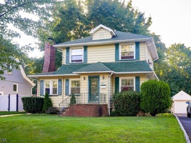 House for sale in Teaneck Township, Bergen County