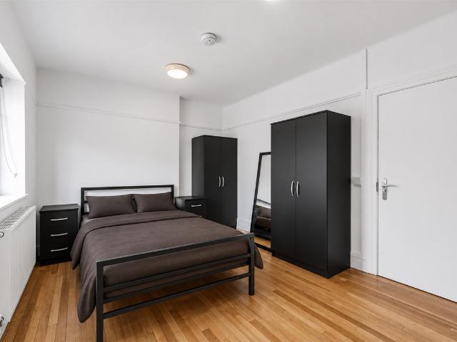 Studio for rent in London Borough of Ealing, Greater London