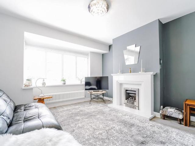 House for rent in Roe Green, Salford