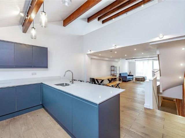 House for rent in London Borough of Merton, Merton Park