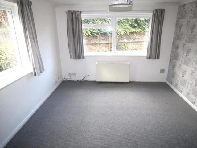 Apartment for rent in Fishersgate, West Sussex