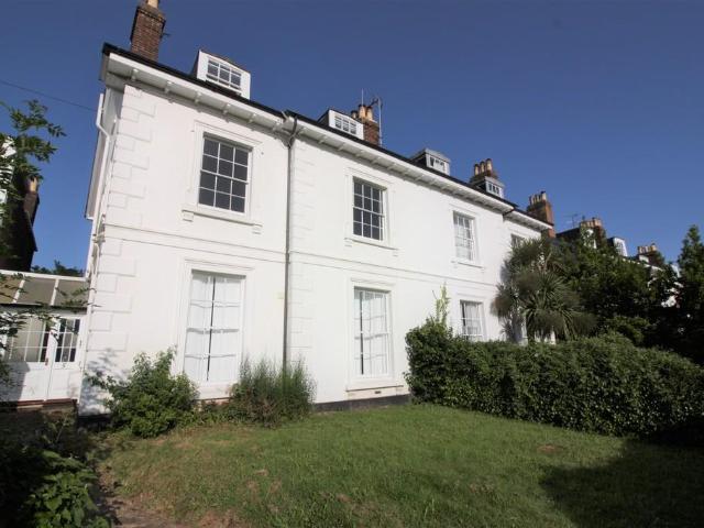 Apartment for rent in Watergate, Devon