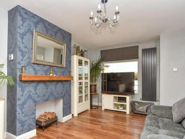 House for sale in Oad Street, Kent