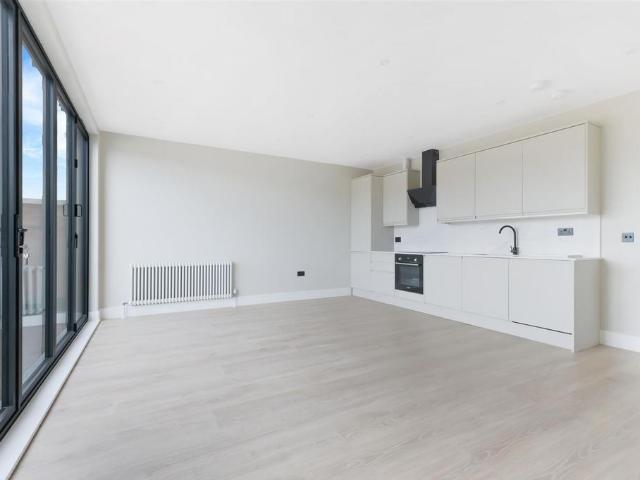 House for rent in London Borough of Merton, Merton Park