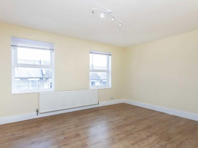 Apartment for rent in Streatham Hill, Greater London