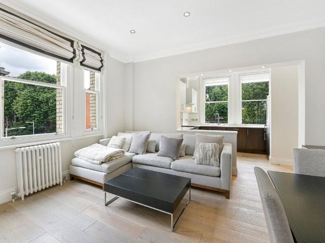 Apartment for rent in Brompton, Greater London