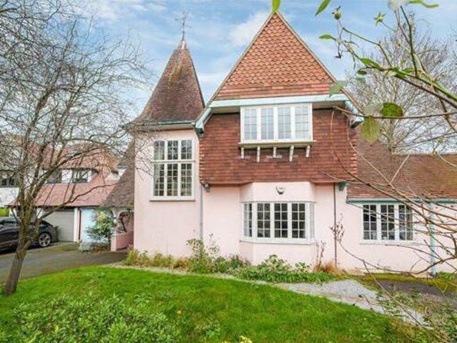House for sale in Pinner, Greater London