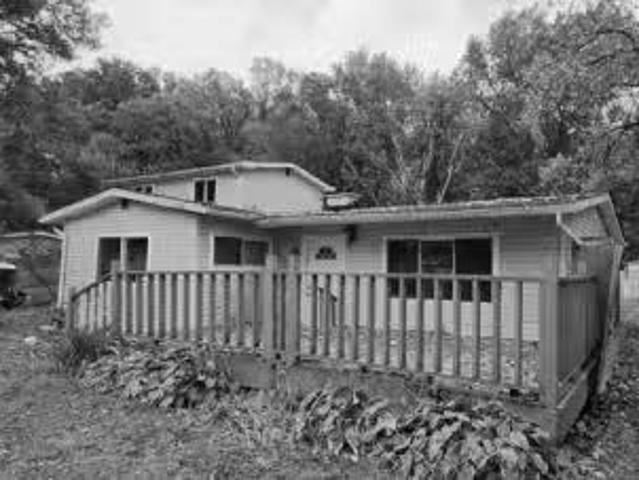 House for sale in Elyria