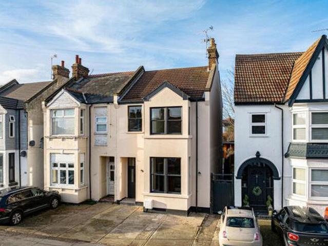 House for sale in Alton Barnes, Essex