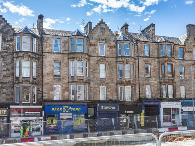 Apartment for rent in Hillside, Leith