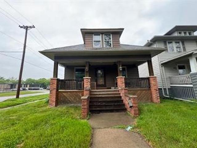 House for sale in Wyandotte