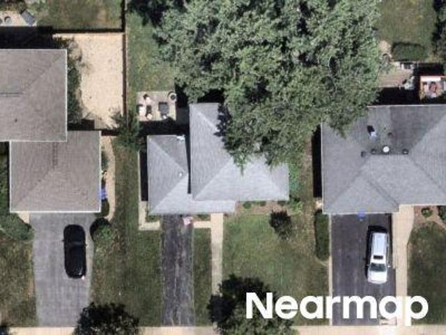 House for sale in Glen Ellyn, Illinois