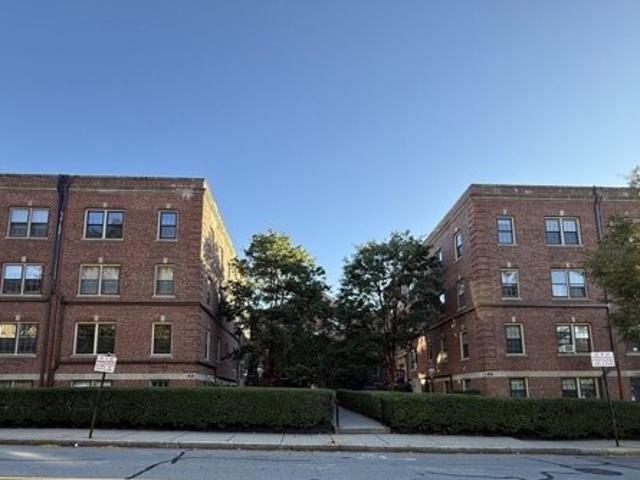 Condo for sale in Lower Pleasant Street District, Worcester