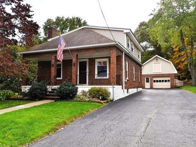 House for sale in North Grafton, Grafton