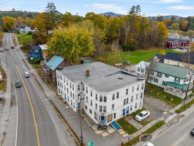 House for sale in South Lancaster, Lancaster