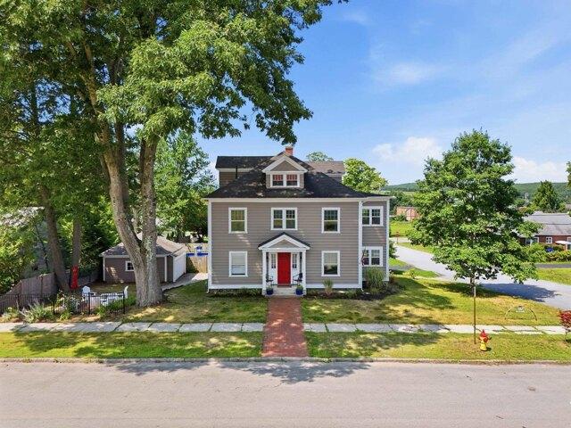 House for sale in New Hampshire