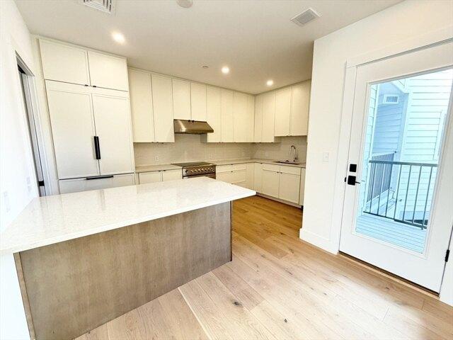 Condo for sale in Auburndale, Massachusetts