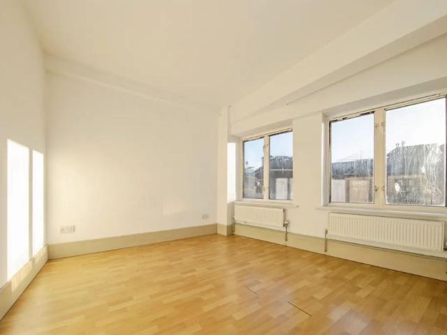 Apartment for rent in Key Street, Suffolk