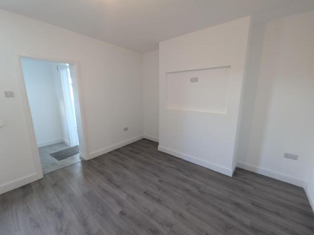 House for rent in Hoyland Common, Barnsley