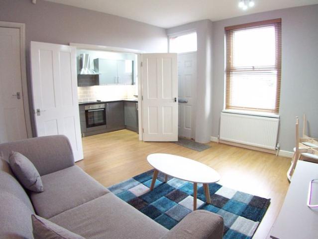 Apartment for rent in Woodhouse, West Yorkshire