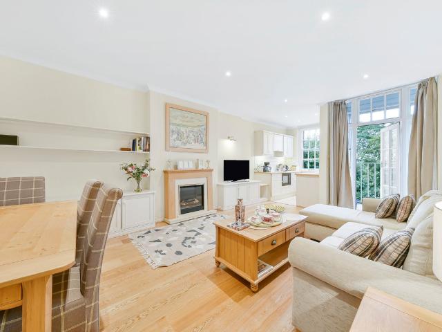Apartment for rent in St. John's Wood, Greater London