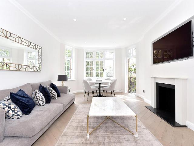 Apartment for rent in St. John's Wood, Greater London