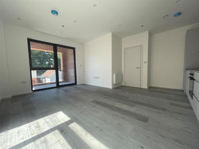 Apartment for rent in Edenbrook, Hart
