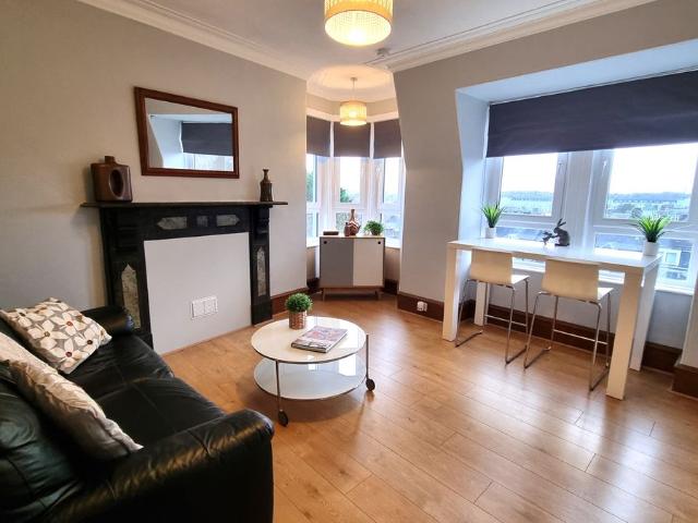 Apartment for rent in Sunnybank, Ballindoch