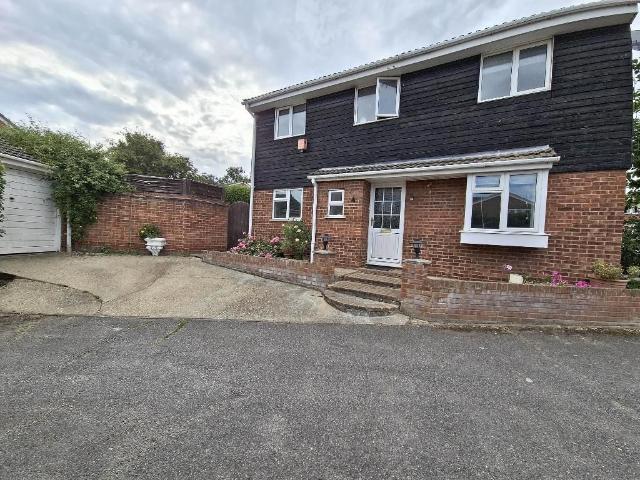 House for rent in London Borough of Bexley, Greater London