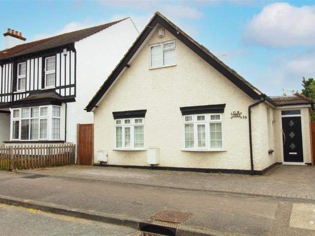 House for rent in London Borough of Sutton, Greater London
