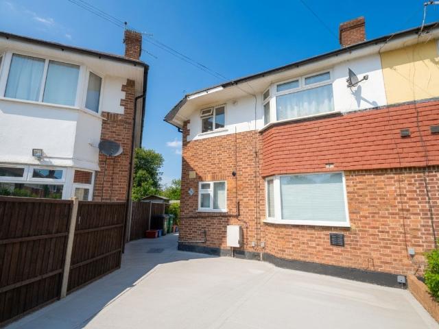 Apartment for rent in London Borough of Hounslow, Greater London