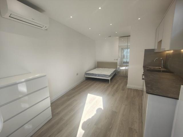 Studio for rent in Brent Cross, Greater London