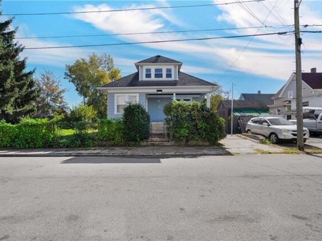 House for sale in Olneyville, Providence