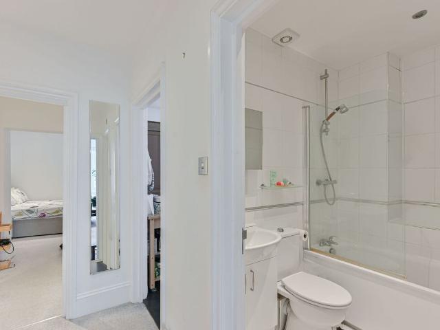 Apartment for rent in Balham, Greater London