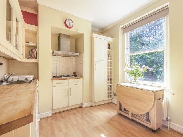 Apartment for rent in Balham, Greater London