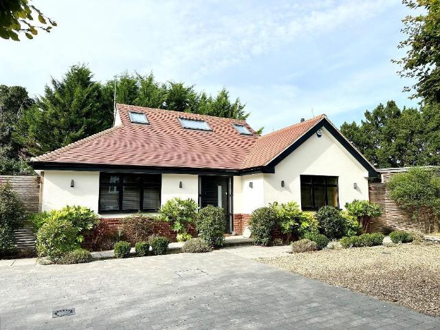 House for rent in London Borough of Croydon, Greater London