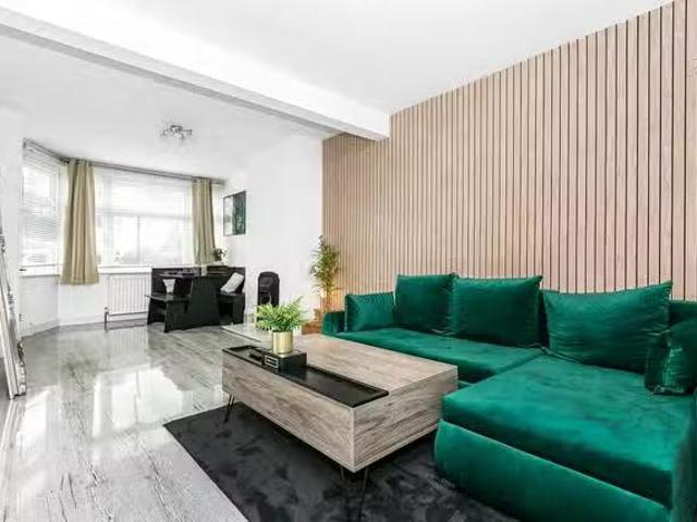 Apartment for rent in London Borough of Hounslow, Feltham