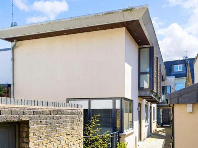 House for sale in Blackhills, Surrey