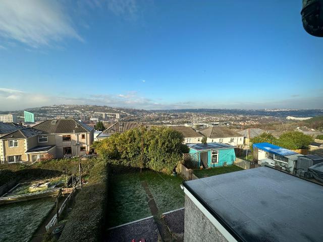 Apartment for rent in Nangreaves, Wales