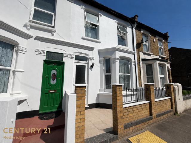 House for rent in Upton, Greater London