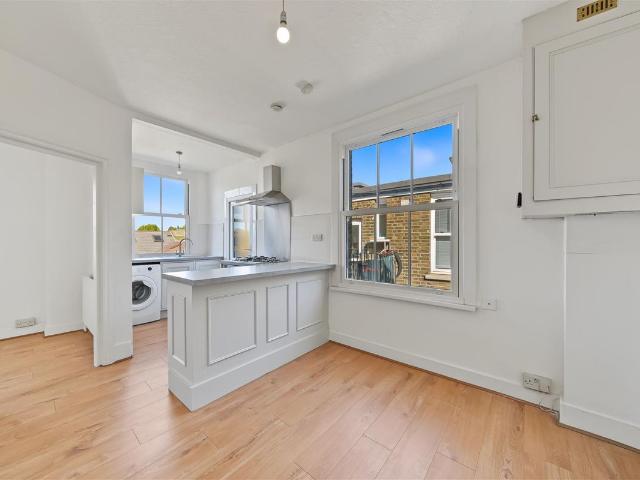 Apartment for rent in London Borough of Lambeth, Greater London