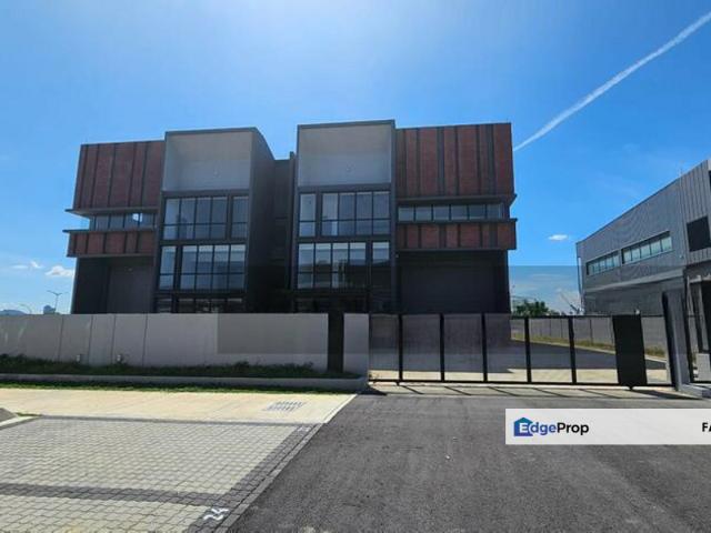 Warehouse for rent in Petaling, Alam Impian