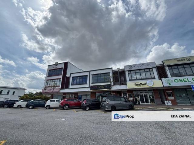 Shop for sale in Petaling, Damansara Damai
