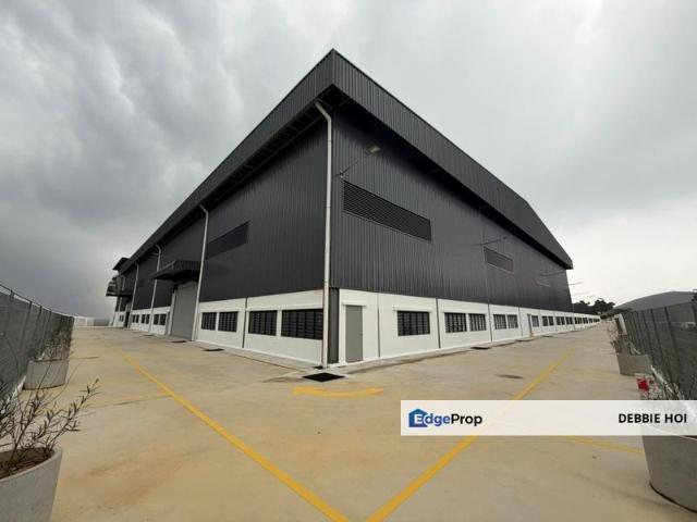 Warehouse for rent in Seksyen U16, Shah Alam