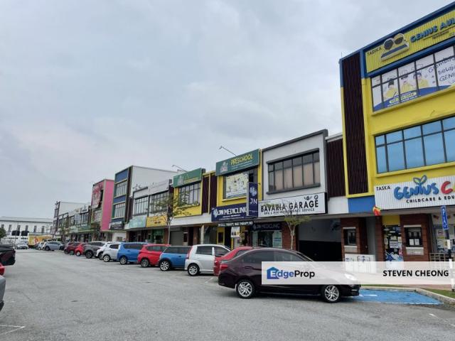 Shop for rent in Petaling, Alam Impian