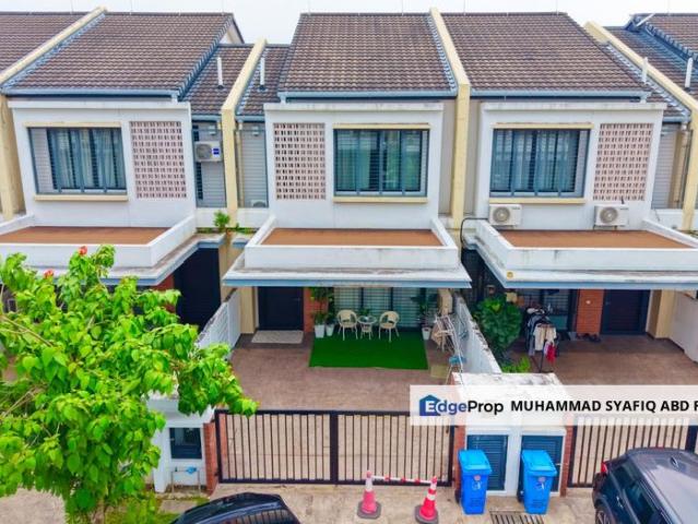 House for sale in Seksyen U17, Shah Alam